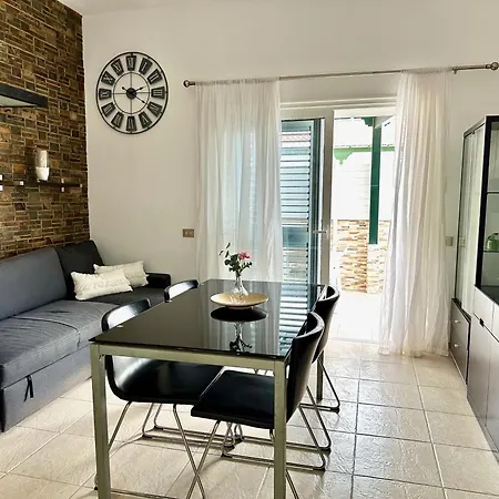 Holiday home Pambnb - House Next To The Beach, Terrace, Fiber Wi-fi, Bbq Abades (Tenerife)