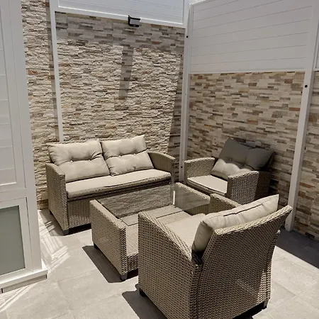 Vakantiehuis Pambnb - House Next To The Beach, Terrace, Fiber Wi-fi, Bbq